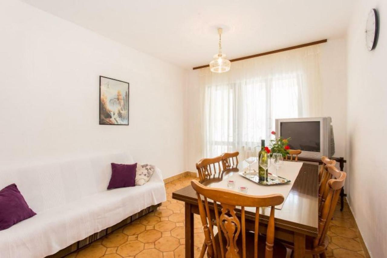 Apartman Morozin Šilo Exterior foto